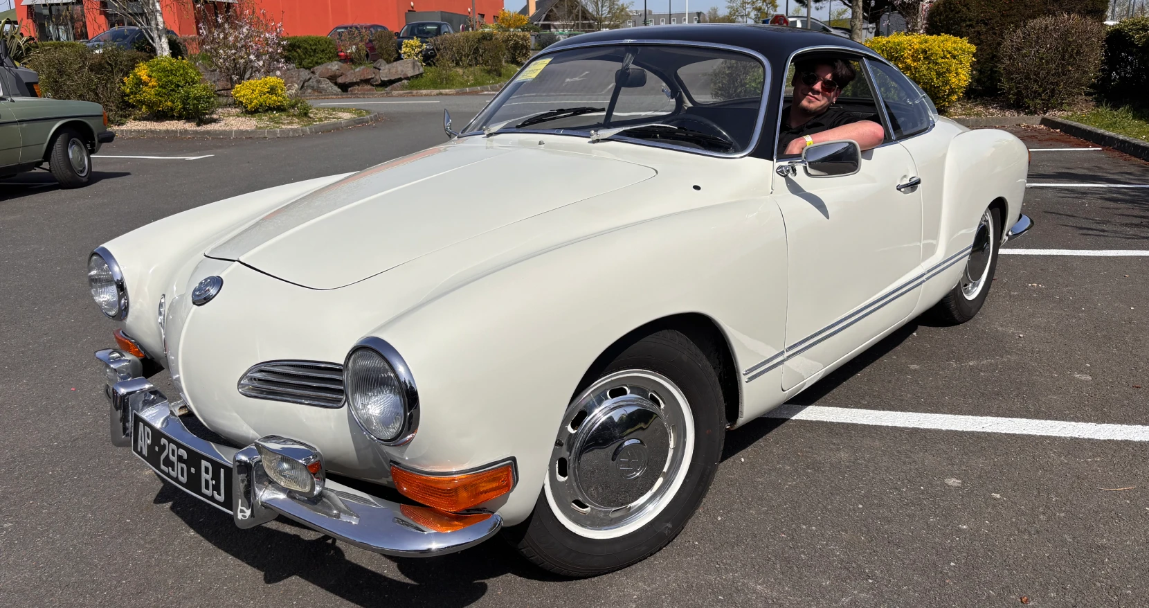 Marcellini Classic Cars Restauration Vehicule Ancien A Broons En Bretagne Service Complet De Carte Grise