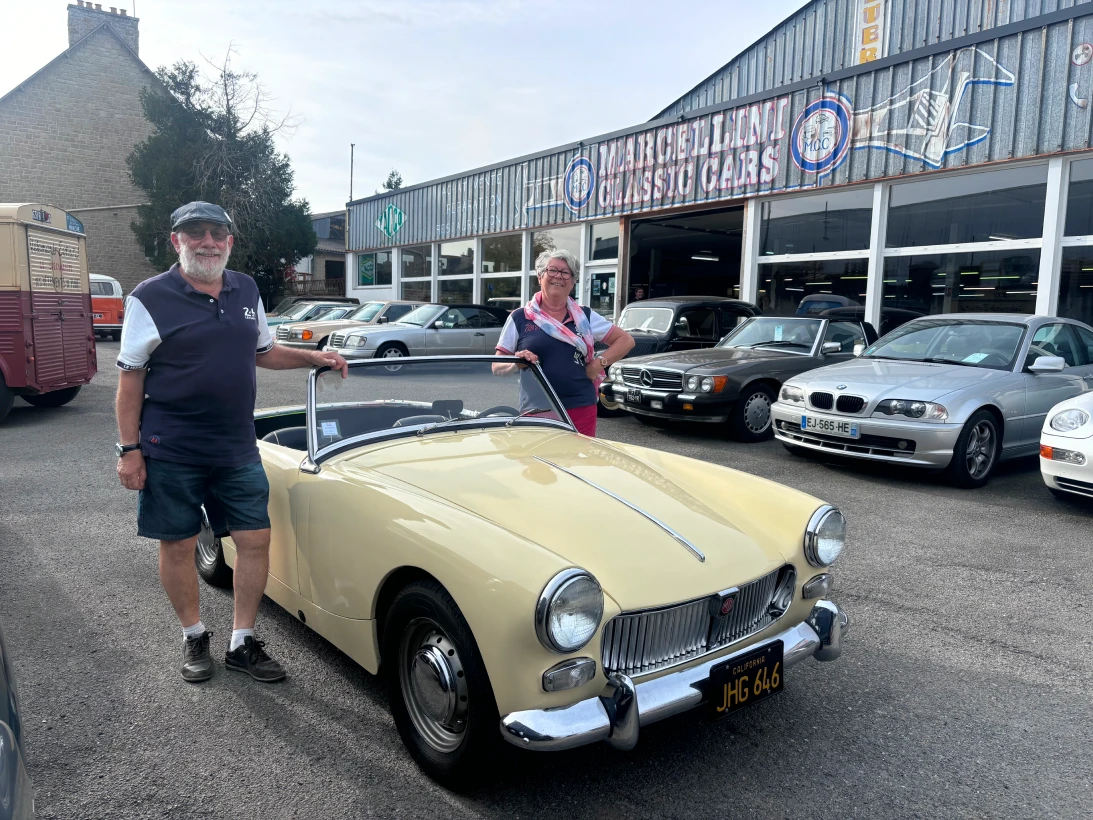 Marcellini Classic Cars Restauration Vehicule Ancien A Broons En Bretagne Service De Depot Vente Pour Vehicules Anciens